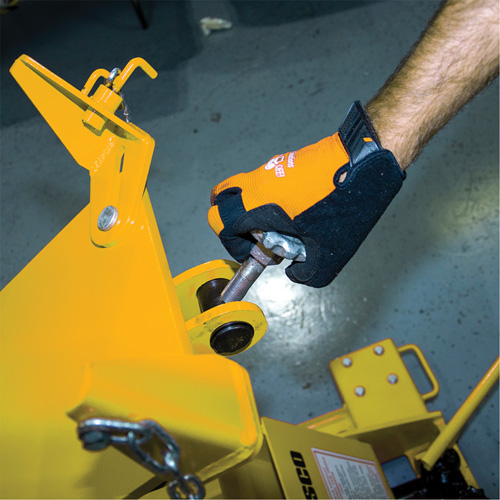 Yellow Jackit Transmission Jack, 2.2 Ton(s) Lifting Capacity Groupe Generik