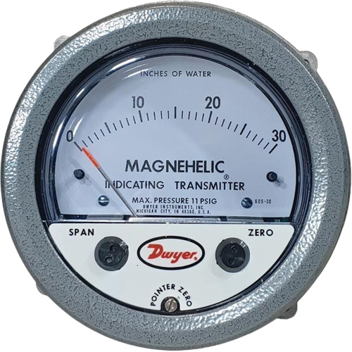 605 Series Magnehelic&reg; Differential Pressure Gauge & Indicating Transmitter, 4" , 0 - 30 in. w.c., Panel Mount, Analogue Groupe Generik