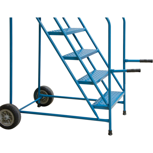 Escabeau roulant avec rails pour acc&egrave;s &agrave; une remorque, 4 marches, Largeur de la marche 22", Hauteur de la plateforme 37", Acier Groupe Generik