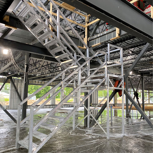 Escalier Smartstairs t&eacute;lescopique &agrave; 3-5 marches en aluminium Groupe Generik