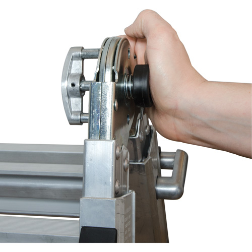 &eacute;chelle t&eacute;lescopique multifonction, Aluminium, 300 lb, CSA calibre 1A Groupe Generik