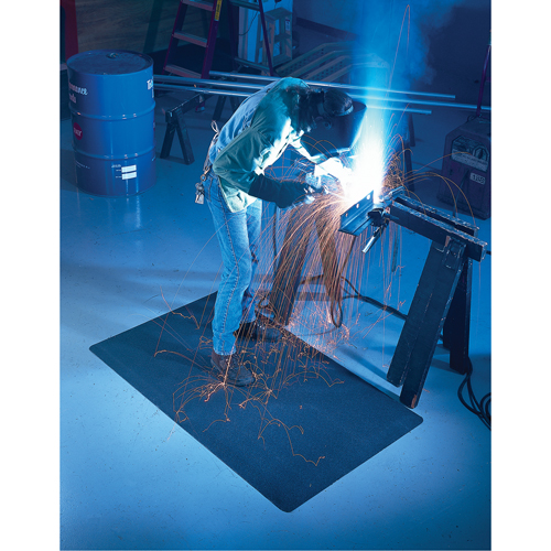 Tapis Weldsafe Ultrasoft no 447, Caoutchouc, 10' lo, 3' la x 9/16" &eacute;pais, Noir Groupe Generik