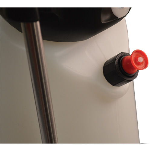 Vaporisateur moussant &agrave; compression s&eacute;rie nettoyage & restauration, 2 gal. (9 L), Poly&eacute;thyl&egrave;ne, Lance de 21" Groupe Generik