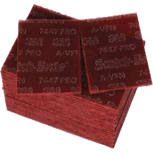 Tampons manuels Scotch-Brite 7447, Oxyde d'aluminium, 9" x 6", Grain Tr&egrave;s fin Groupe Generik