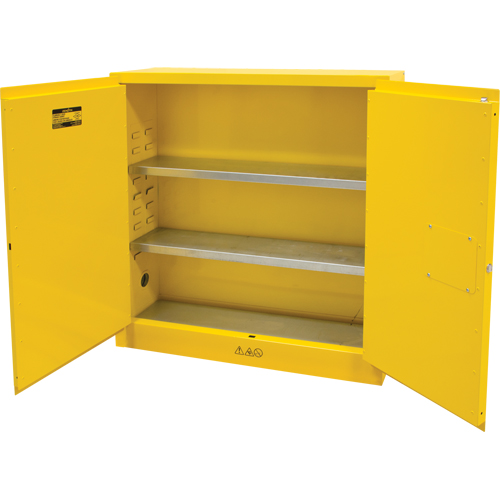 Armoire pour produits inflammables, 24 gal., 2 Porte(s), 43" La x 44" h x 12" p Groupe Generik