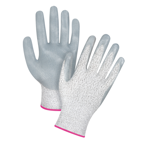 Gants haute performance r&eacute;sistants &agrave; la coupe, Taille 5/2T-petit, Calibre 13, Rev&ecirc;tement Nitrile, Enveloppe en PEHP, ANSI/ISEA 105 niveau 4/EN 388 niveau 5 Groupe Generik