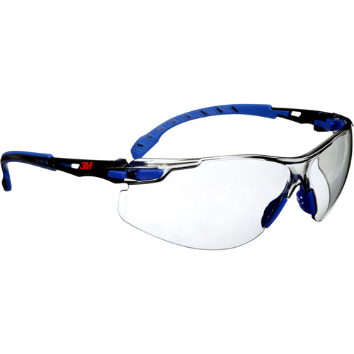 Lunettes de s&eacute;curit&eacute; Solus avec lentille Scotchgard, Lentille Int&eacute;rieur/ext&eacute;rieur, Antibu&eacute;e, R&eacute;pond ou surpasse la norme CSA Z94.3 Groupe Generik