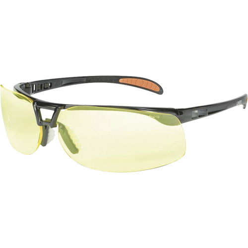 Lunettes de s&eacute;curit&eacute; Prot&eacute;g&eacute; avec lentilles HydroShield, Lentille Ambr&eacute;e, Antibu&eacute;e/Anti-&eacute;gratignures, ANSI Z87+ Groupe Generik