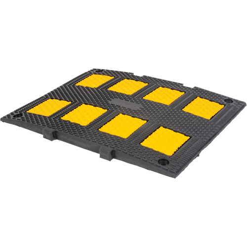 Middle Speed Hump, Rubber, 3' L x 20" W x 2" H Groupe Generik