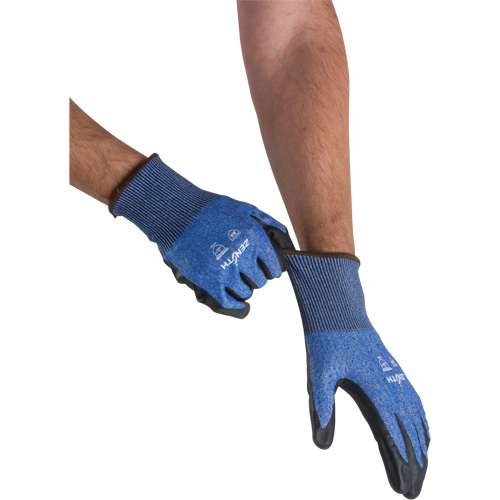 Lightweight High-Dexterity Cut-Resistant Gloves, Size 7, 18 Gauge, Foam Nitrile Coated, Stainless Steel/HPPE/Tungsten Shell, ASTM ANSI Level A9 Groupe Generik