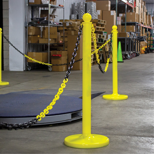 Bicolour Plastic Barrier Chain, Green/White, 2" Link, 500' Length Groupe Generik