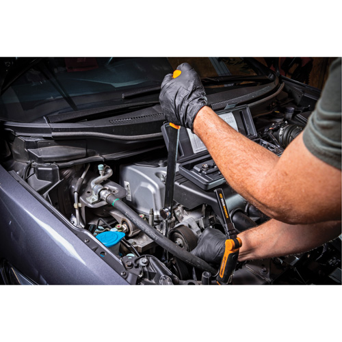 Ensemble d'outils &agrave; rochet avec ceinture serpentine 15 mcx Groupe Generik