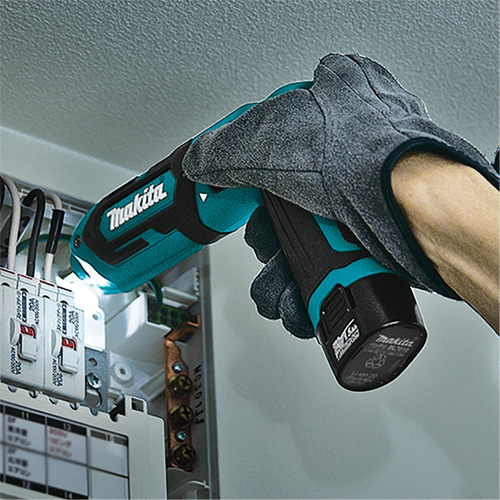 Trousse de tournevis &agrave; chocs, 1/4", 220 lb-po Couple max., 7,2 V, Lithium-ion Groupe Generik