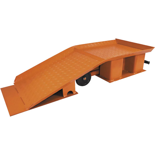 Super Heavy-Duty Truck Ramps, 40000 lbs. Capacity, 9-1/4" W x 5' L Groupe Generik