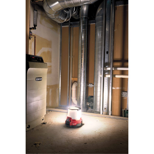 Lampe de chantier compacte M18 RADIUS avec ONE-KEY, DEL, 4400 lumens Groupe Generik
