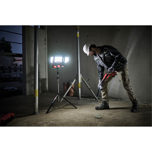 18V Professional Cordless Folding Panel Work Light on Tripod, LED, 3600 Lumens Groupe Generik