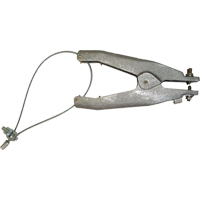 Prise de masse statique (s&eacute;rie GAT), Corps en Aluminium coul&eacute;, Pointe style cuvette en Acier inoxydable, 3 pointes Configuration, 1-1/4" Ouverture max. Groupe Generik