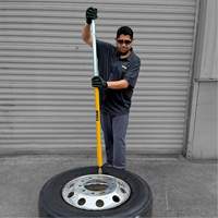 D&eacute;monte-talons &agrave; marteau coulissant Groupe Generik