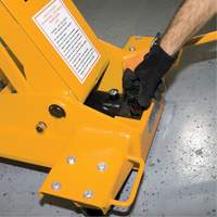 Yellow Jackit Transmission Jack, 2.2 Ton(s) Lifting Capacity Groupe Generik