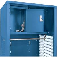 Casier pour &eacute;quipement, Acier, 24" la x 18" p x 72" h, Bleu fonc&eacute; Groupe Generik