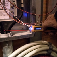 Non-Contact Voltage Tester with Infrared Thermometer Groupe Generik