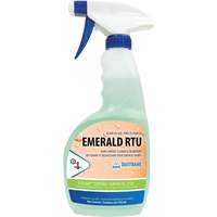 D&eacute;sinfectants et nettoyants Emerald, 750 ml, Bouteille &agrave; g&acirc;chette Groupe Generik