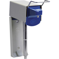 Distributeur de savon pour les mains D-4000 Plus, Pompe, Capacit&eacute; de 3785 ml, Format Vrac Groupe Generik