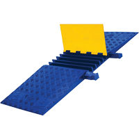Protecteur de c&acirc;ble ADA/DDA robuste Yellow Jacket, 5 canaux, 18" lo x 50" la x 1,875" h Groupe Generik