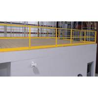 Barri&egrave;re de s&eacute;curit&eacute; pour mezzanine, 68-1/2" lo x 42" ha, 80-1/16" &eacute;lev&eacute;e, Jaune Groupe Generik