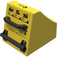 Cale de roue ultra-robuste pour l'exploitation mini&egrave;re Checkers Safety, PEHD, Jaune, 14-1/2" la x 17-1/2" p x 16" h Groupe Generik