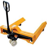 Transpalette pour mat&eacute;riaux en rouleaux, Acier, 48" lo x 7,5" la, Capacit&eacute; 4000 lb Groupe Generik