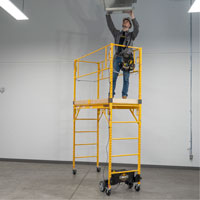 Syst&egrave;me de motorisation pour &eacute;chafaudage Climb-N-Go Groupe Generik