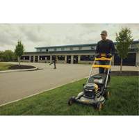 60V MAX* Brushless Cordless RWD Mower Kit, Self-Propelled Walk-Behind, Battery Powered, 21" Cutting Width Groupe Generik