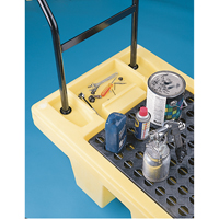 Poly-Spillcart Cart, 66.5" L x 29" W x 43.9" H, 57 US gal. Spill Cap. Groupe Generik