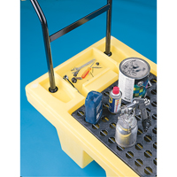 Poly-Spillcart Cart, 66.5" L x 29" W x 43.9" H, 57 US gal. Spill Cap. Groupe Generik