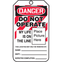 &eacute;tiquettes de verrouillage Do Not Operate Danger, Papier cartonn&eacute;, 3-1/4" la x 5-3/4" h, Anglais Groupe Generik