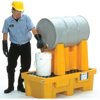 Syst&egrave;me de confinement Ultra-Drum pour 1 baril avec drain, 52" lo x 29" la x 49,5" ha, 750 gal. US Capacit&eacute; Groupe Generik