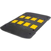 Speed Hump with End Caps, Rubber, 3' L x 40" W x 2" H Groupe Generik