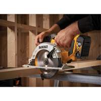 Max* Brushless Cordless Circular Saw (Tool Only), 6-1/2", 20 V Groupe Generik