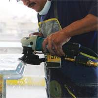 Polisseuse &eacute;lectronique pour pierre, 4" tampon, 7,9 A, 2000-4000 Tr/min &agrave; vide Groupe Generik