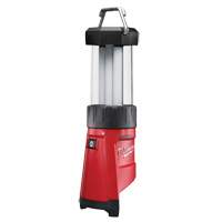 Lanterne et &eacute;clairage &agrave; faisceau concentr&eacute; M12, DEL, 400 lumens, 8 hres de fonctionnement, Bloc-pile Rechargeable, Plastique Groupe Generik